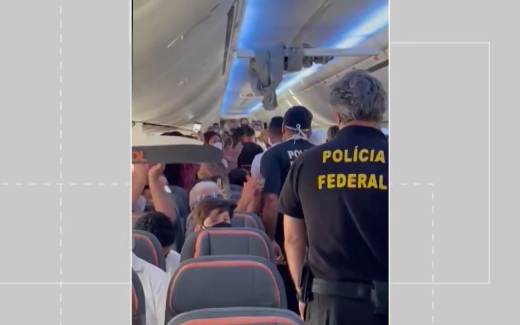 Entenda novas regras da Anac que podem impedir por até um ano embarque de passageiros indisciplinados