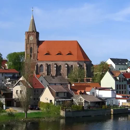 Cidade da Alemanha oferece moradia de graça para atrair novos habitantes