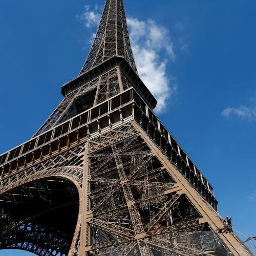 França impõe ‘multa recorde’ contra prédio de Paris transformado em Airbnb