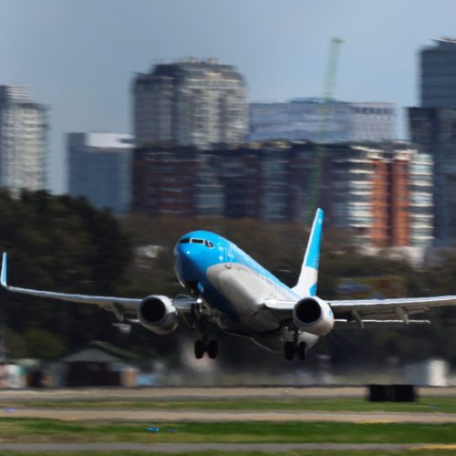 Anac impõe restrições à companhia Aerolíneas Argentinas