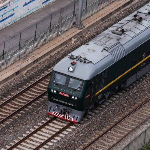 Trem entre China e Coreia do Norte volta após seis anos e tem passagens esgotadas