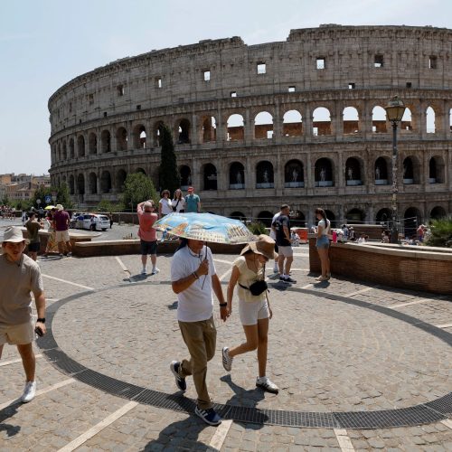 Coliseu de Roma fecha para o público após morte de trabalhador