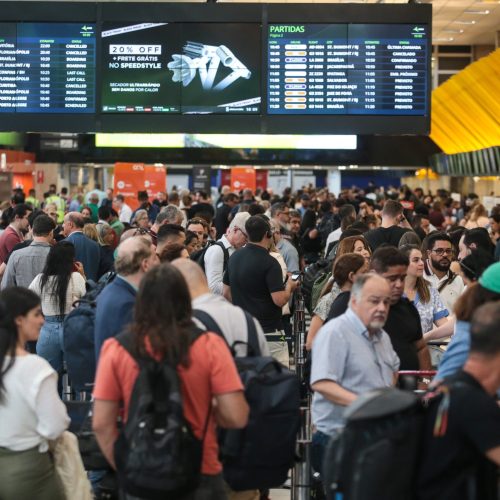 Voo atrasado ou cancelado: veja quais são os direitos dos passageiros