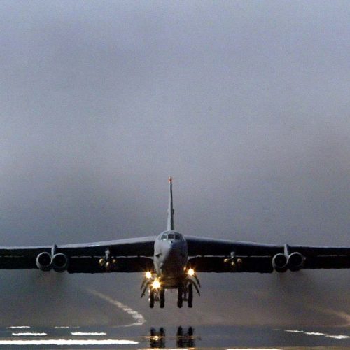 Nova regra de líquidos em voos? Influenciadores viralizam, mas aeroporto diz que exigência existe desde 2019